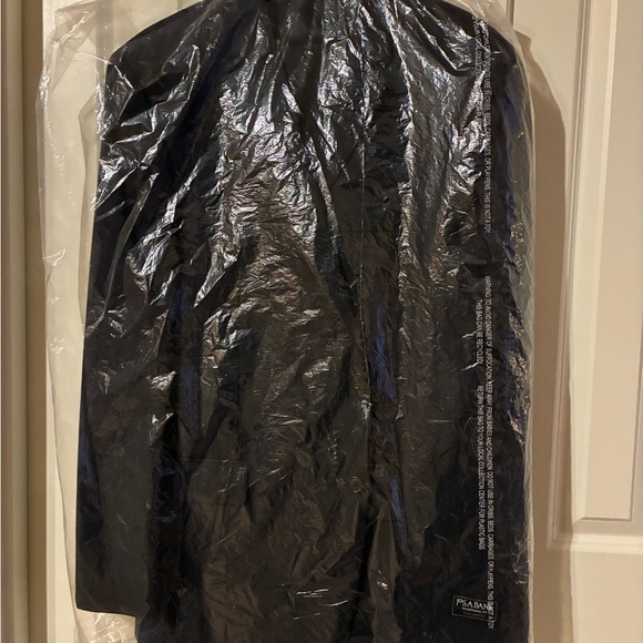 Jos. A. Bank Dark Grey Suit - Never Worn - New in bag with tags - Picture 12 of 13